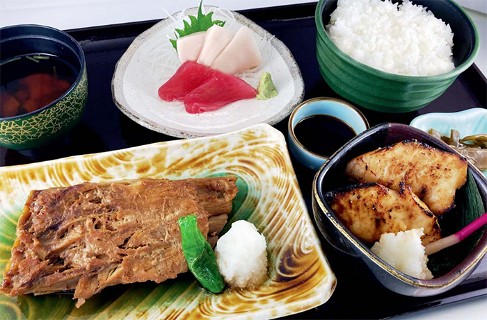 港町レストラン鮮