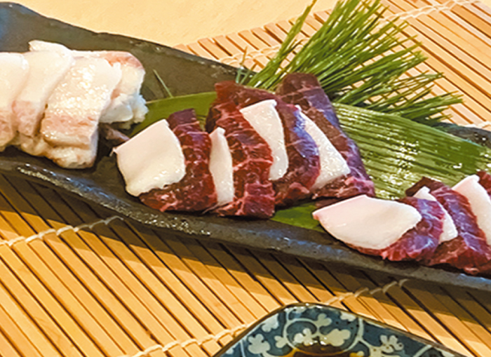 鮎川くじら本舗