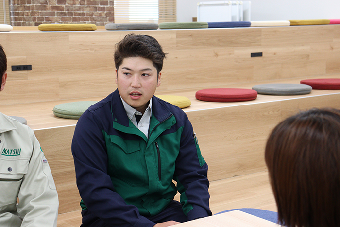 座談会イメージ03